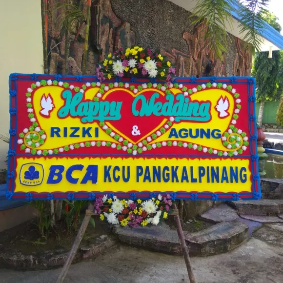 Bangka Bunga Papan Happy Wedding di Bangka<br>BGK-BP-HW-GE 1 bunga_papan_happy_wedding_bangka_750