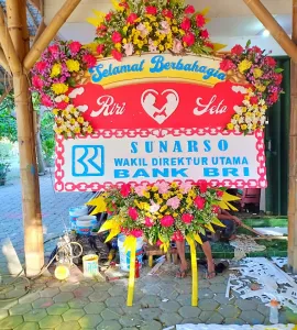Yogyakarta Bunga Papan Happy Wedding di YogyakartaYOGY BP HW 801
